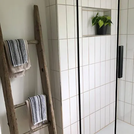 Iconic Valley View Amazing Design King Bed *