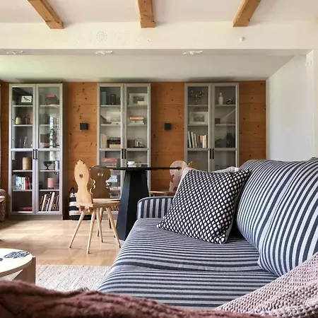 דירה Waterfall Views-stylish Design-big Comfy Bed לוטרברונן