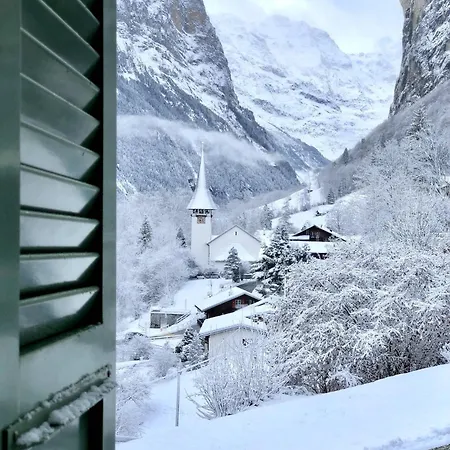 Waterfall Views-stylish Design-big Comfy Bed Lauterbrunnen