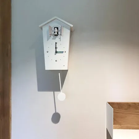 Iconic Valley View Amazing Design King Bed Apartment