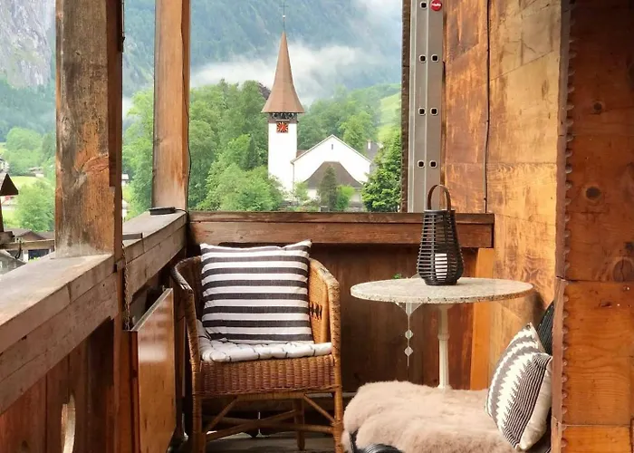 Waterfall Views-stylish Design-big Comfy Bed לוטרברונן