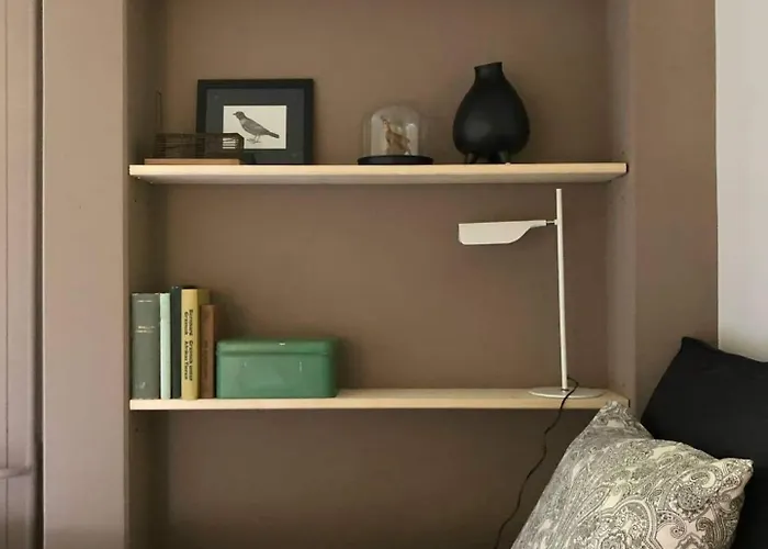 Waterfall Views-stylish Design-big Comfy Bed *