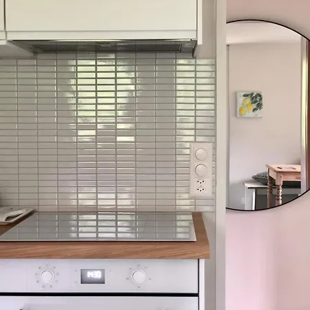 Iconic Valley View Amazing Design King Bed *